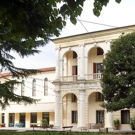 Angaran San Giuseppe 3* باسّانو ديل غرابّا